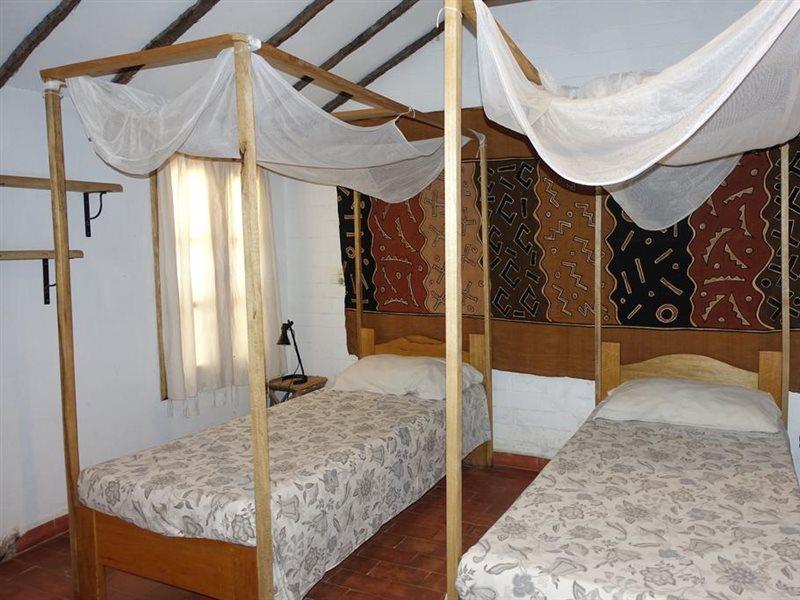 Keur Marrakis Hotel Мбур Екстериор снимка