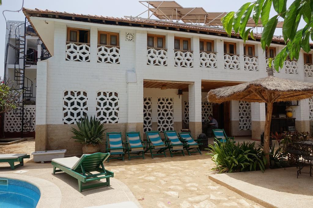 Keur Marrakis Hotel Мбур Екстериор снимка