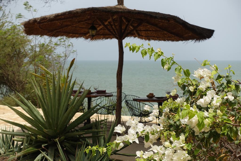 Keur Marrakis Hotel Мбур Екстериор снимка