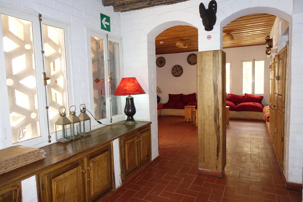 Keur Marrakis Hotel Мбур Екстериор снимка
