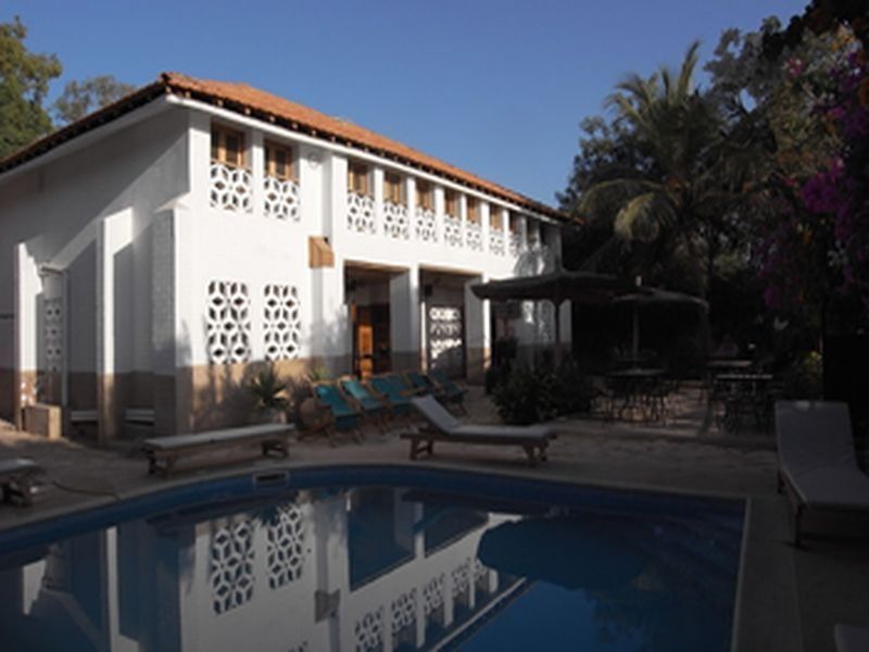 Keur Marrakis Hotel Мбур Екстериор снимка
